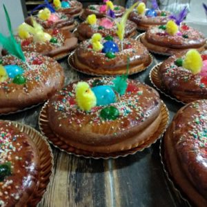 Mona (mico) con chocolate 1 huevo